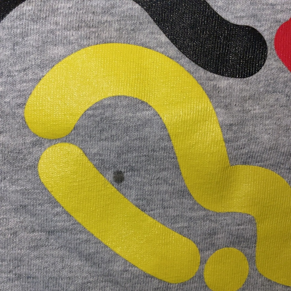 Uniqlo x Disney Mickey Mouse Stands Gray Unisex T-Shirt Yoon Hyup - Picture 4 of 4